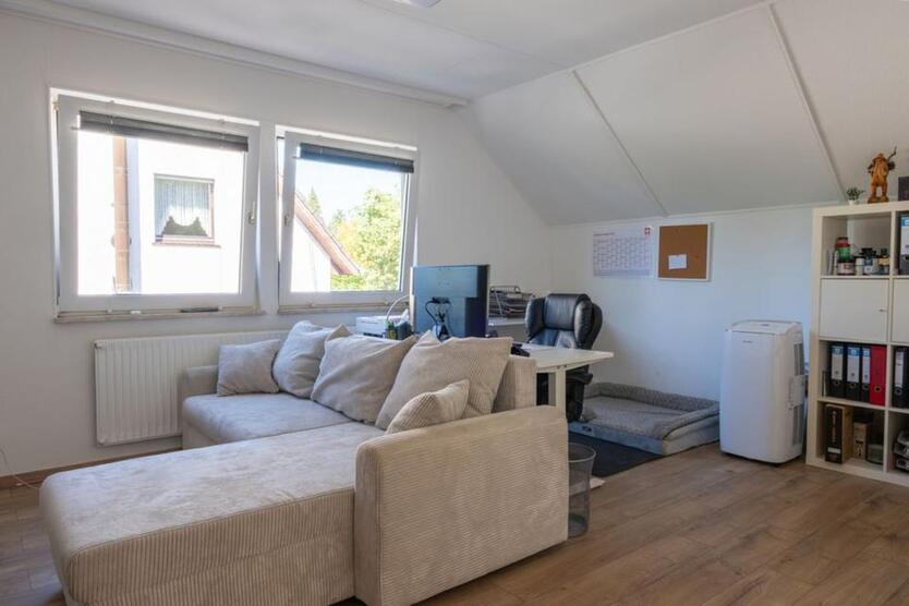 Freundliches 5,5-Zimmer-Haus mit Terrasse, Kamin, Pool und Sauna
