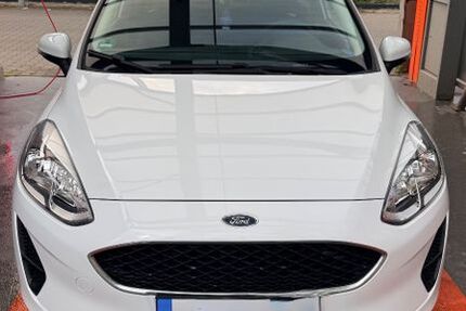 Ford Fiesta 87.000 km 7.100 &euro; Düsseldorf 40591