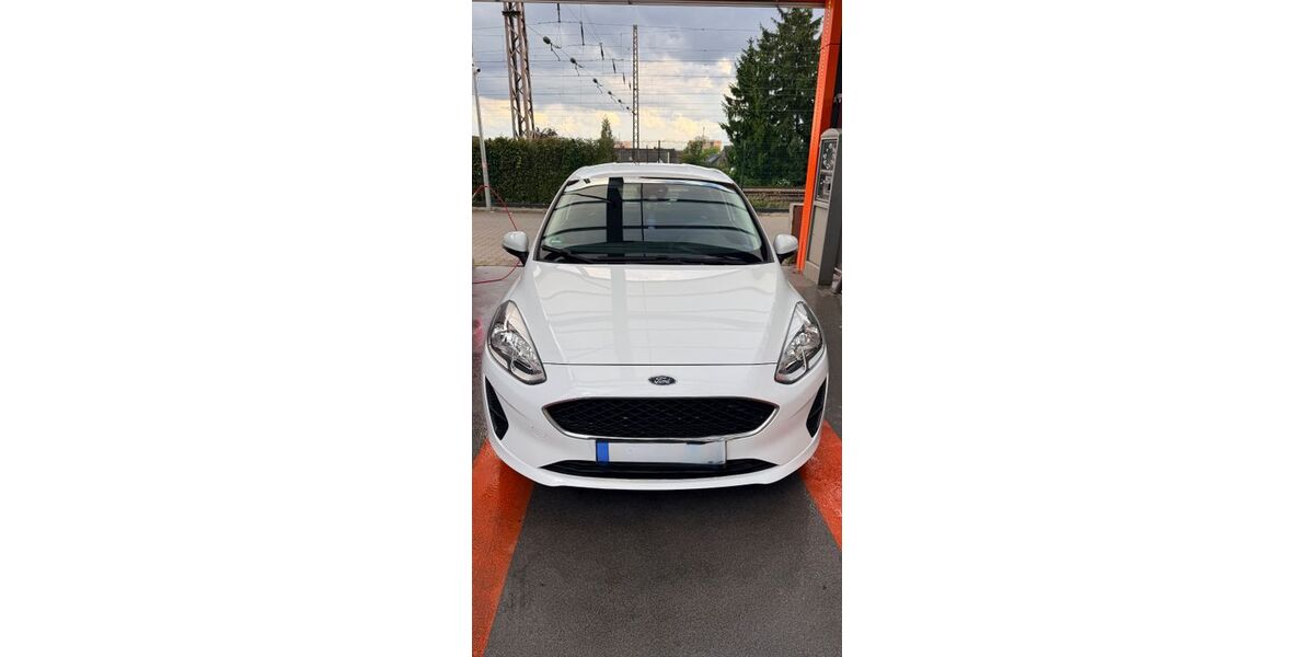 Ford Fiesta 87.000 km 7.100 &euro; Düsseldorf 40591