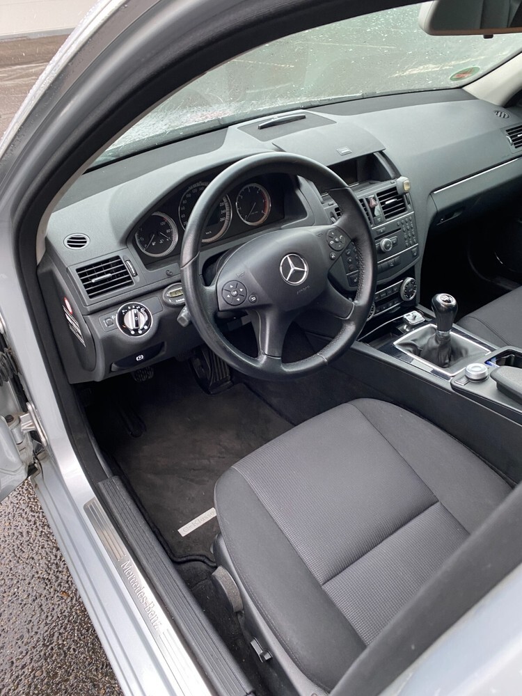 Mercedes-Benz C 200 257.000 km 5.999 € Köln 50667