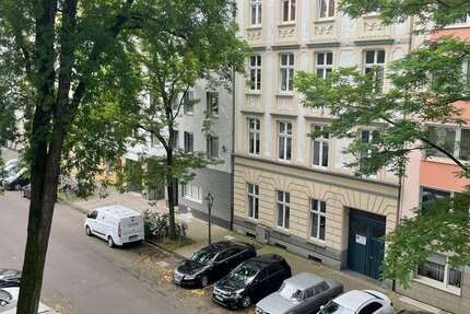 Wohnung zum Kaufen in Düsseldorf 310.000 € 82.17 m² 3 zimmer
