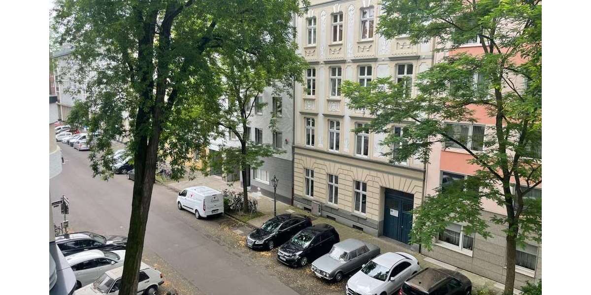 Wohnung zum Kaufen in Düsseldorf 310.000 € 82.17 m² 3 zimmer