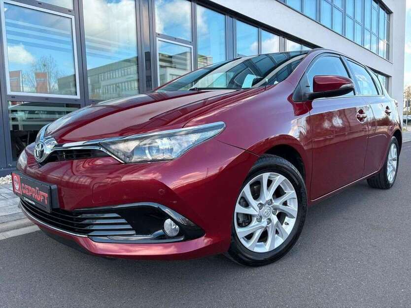 Toyota Auris 150.000 km 9.800 € Köln 51107