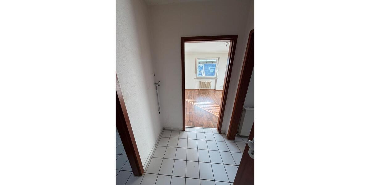 Etagenwohnung Dormagen Hackenbroich - 1 Zimmer, 30 m&sup2;, 710&euro; | Angebot:25484231