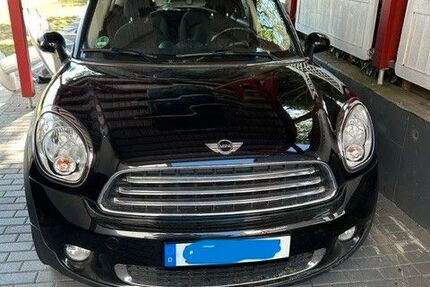 Mini Countryman C (Cooper) 97.600 km 8.800 &euro; Düsseldorf 40470