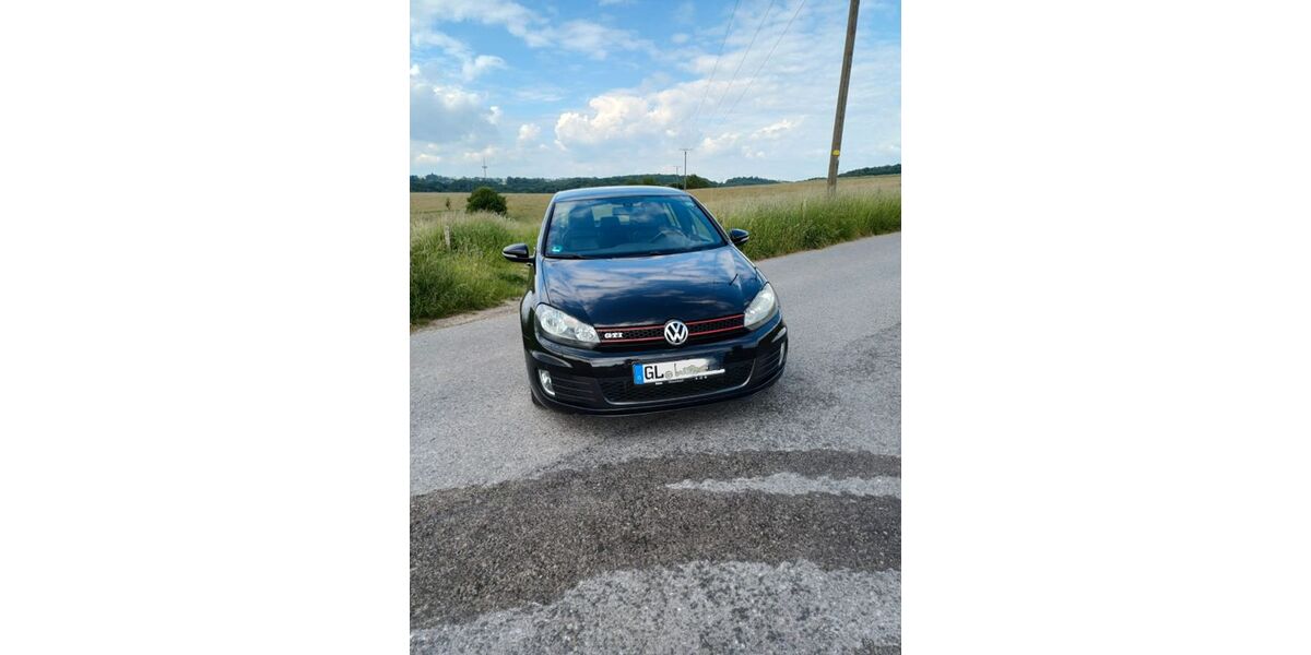 VW Golf 215.000 km 7.200 &euro; Leichlingen 42799
