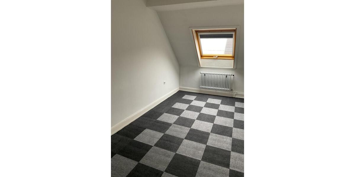 Dachgeschoßwohnung Wuppertal Brill - 3 Zimmer, 69 m&sup2;, 495&euro; | Angebot:24859508