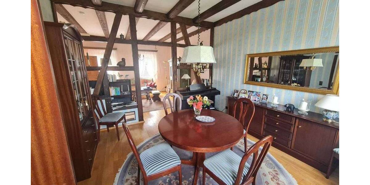 Mehrfamilienhaus, Wohnhaus Solingen Höhscheid - 9 Zimmer, 200 m&sup2;, 444.000&euro; | Angebot:24024834