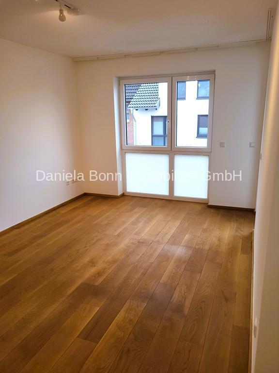 Hochwertige und top ausgestattete 3 Zimmer Wohnung + Aufzug und Garagenstellplatz mitten in Pulheim! zimmer