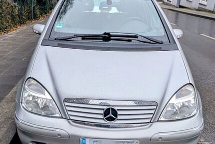 Mercedes-Benz A 190 95.200 km 2.850 € Solingen 42655