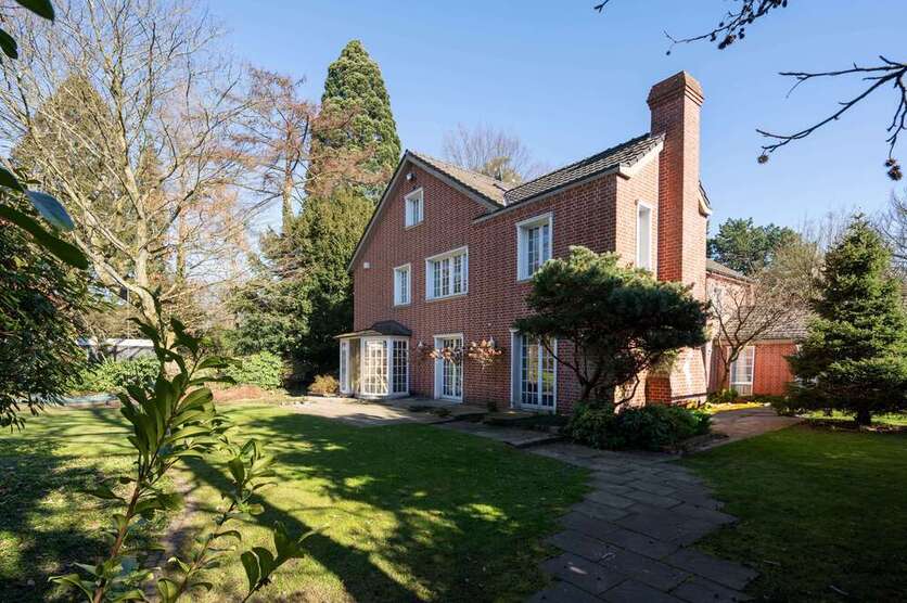 Haus zum Kaufen in Df.-Ludenberg 2.985.000 € 420 m²