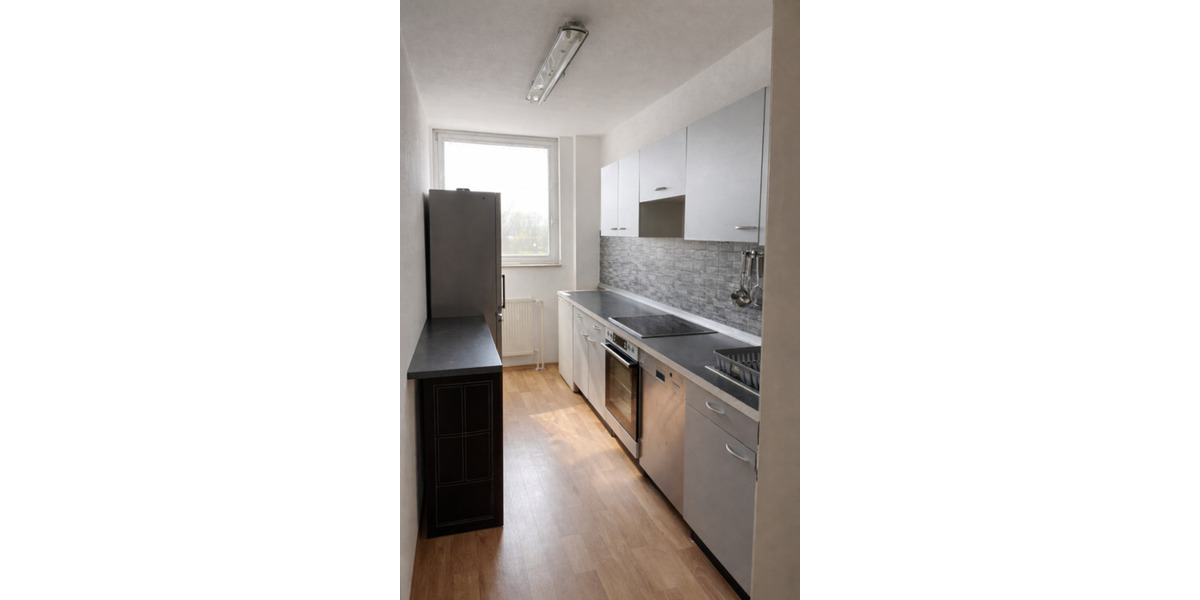 Etagenwohnung Neuss - 3 Zimmer, 85 m&sup2;, 1.100&euro; | Angebot:25961197