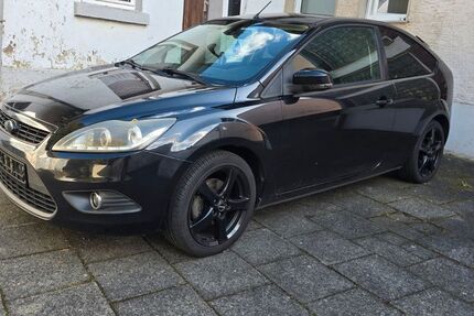 Ford Focus 189.300 km 2.799 &euro; Leverkusen 51375