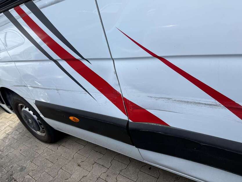 Renault Master 173.000 km 21.250 € Köln 51103
