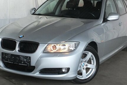 BMW 318i NAVI XENON PDC neue Steuerkette KLIMAAUTOMATI 167.458 km 5.704 &euro; Köln 50858