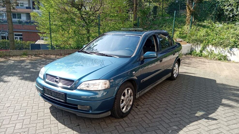 Opel Astra 151.425 km 2.650 € Mülheim 45468