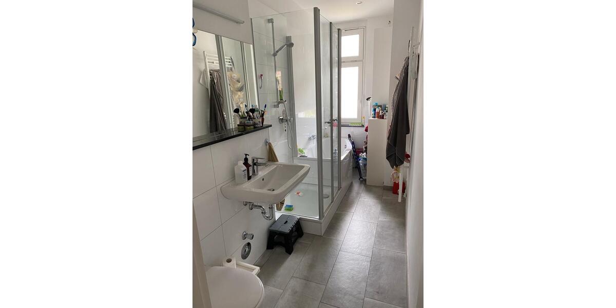 Etagenwohnung Köln Mülheim - 3 Zimmer, 85 m&sup2;, 1.300&euro; | Angebot:26659130