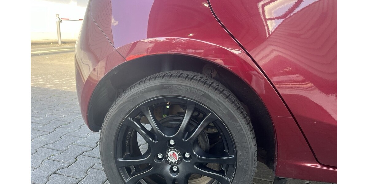 Mazda 2 145.000 km 5.000 € Leverkusen 51373