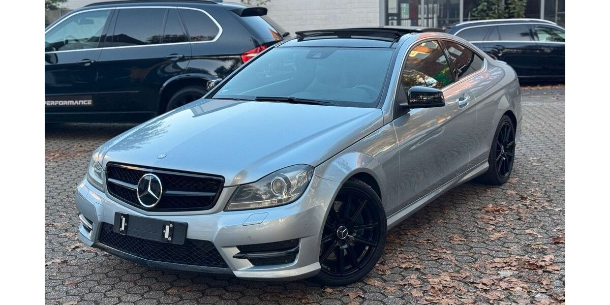 Mercedes-Benz C 250 150.000 km 14.999 € Düsseldorf 40233
