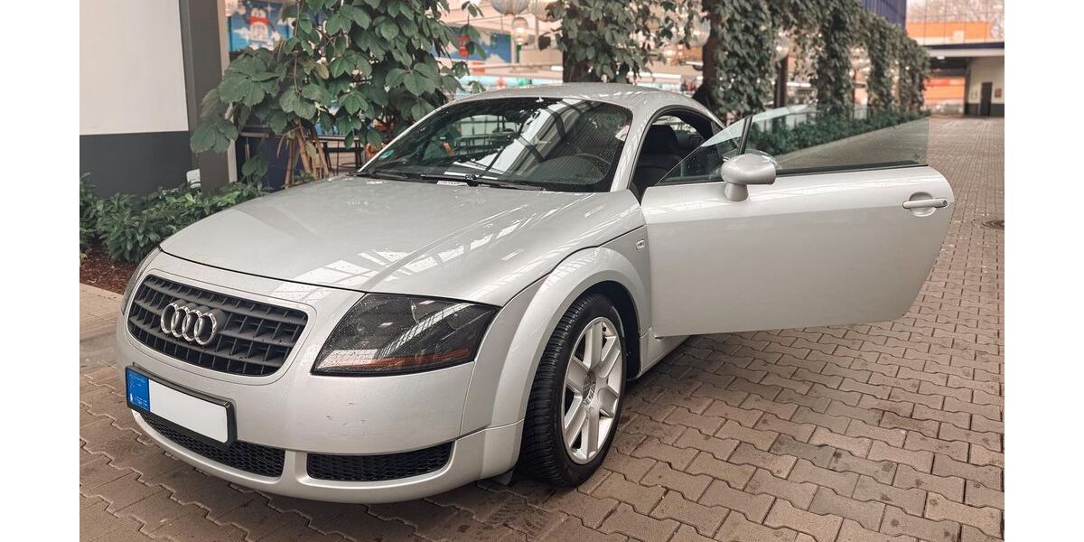 Audi TT 202.000 km 3.900 &euro; Köln 50733