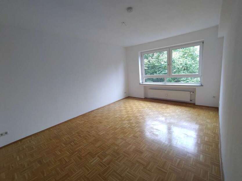 Wohnung zum Mieten in Düsseldorf 840 € 69 m²