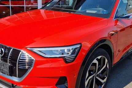 Audi e-tron 37.750 km 35.900 &euro; Solingen 42659