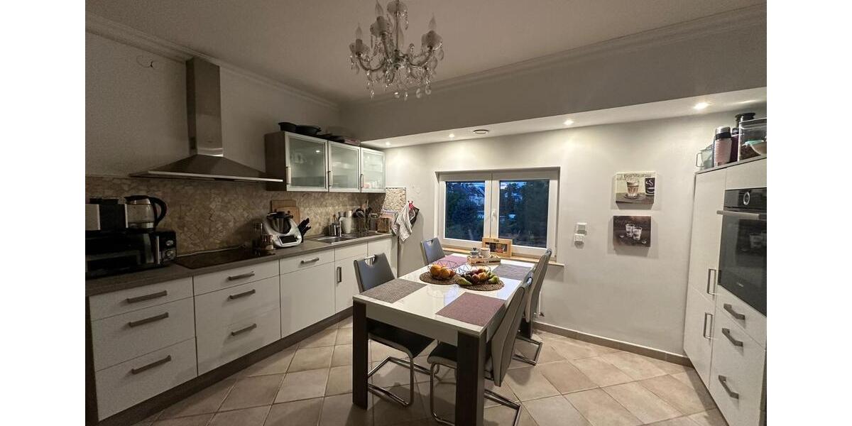 Einfamilienhaus Hilden Forstbach - 10 Zimmer, 205 m&sup2;, 679.000&euro; | Angebot:24463559