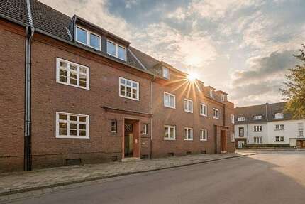 Haus Düsseldorf Niederkassel - 8 Zimmer, 323 m&sup2;, 6.000&euro; | Angebot:24629788