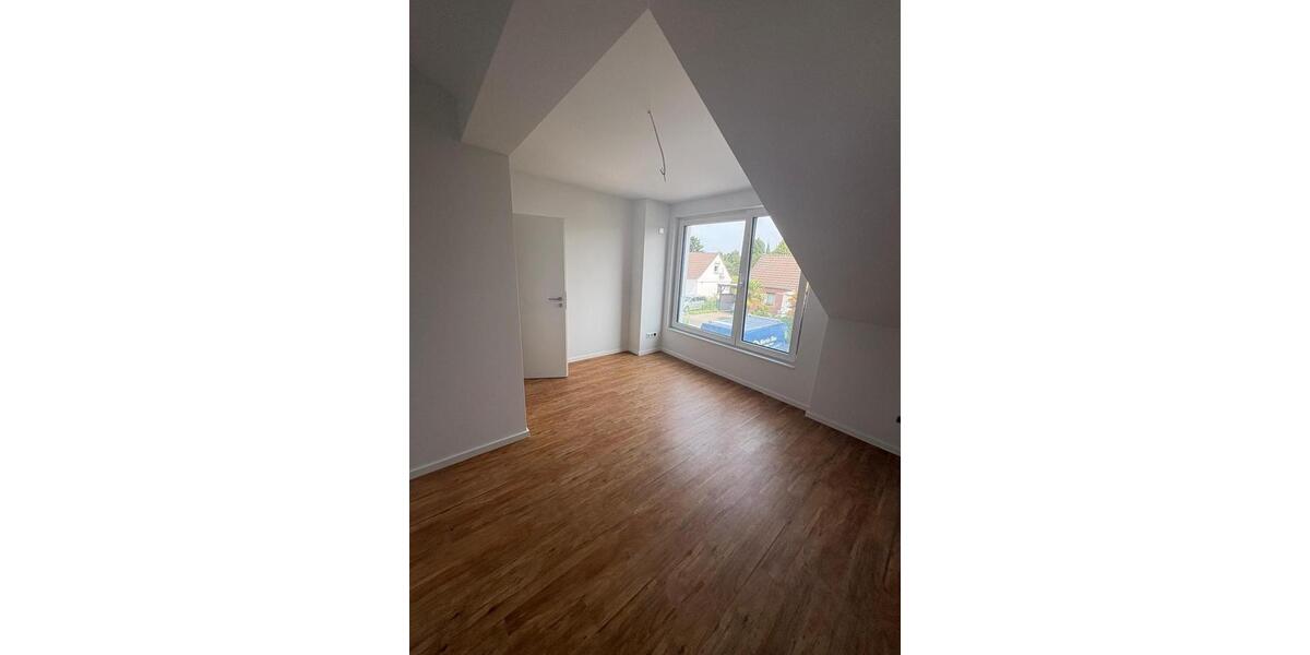 Reihenhaus Düsseldorf Stadtbezirk 5 - 5 Zimmer, 158 m&sup2;, 3.202&euro; | Angebot:27615762