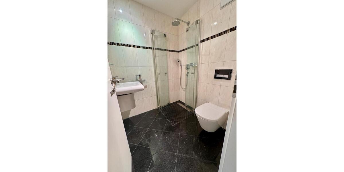Doppelhaushälfte Wermelskirchen - 7 Zimmer, 177 m&sup2;, 619.000&euro; | Angebot:27033514
