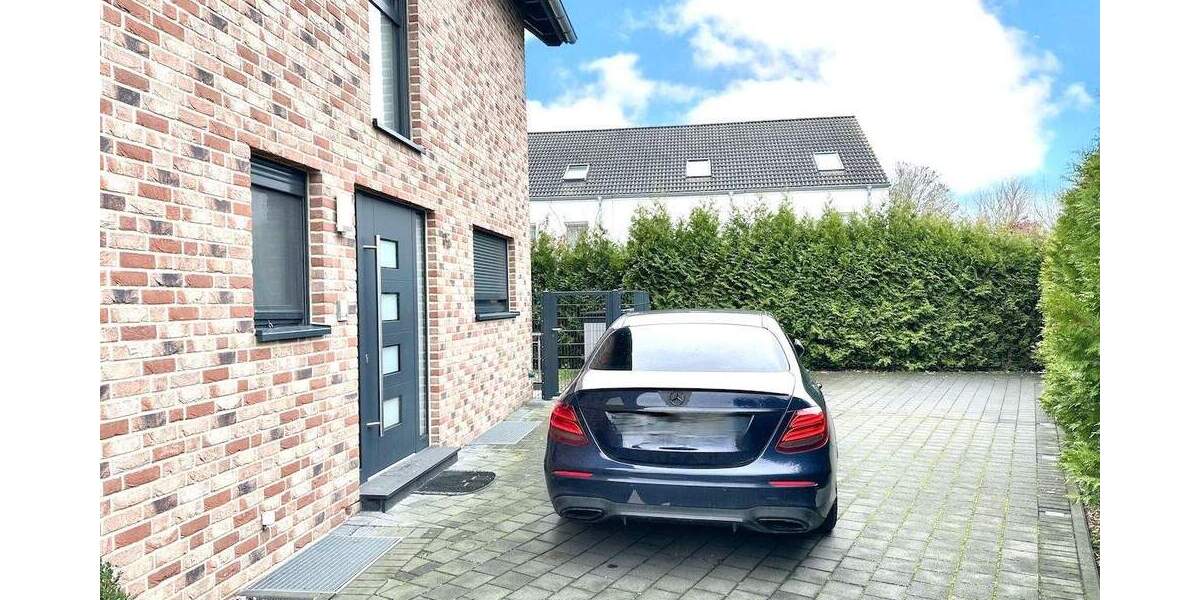 Einfamilienhaus Neuss Stadionviertel - 7 Zimmer, 255 m&sup2;, 998.000&euro; | Angebot:23852464