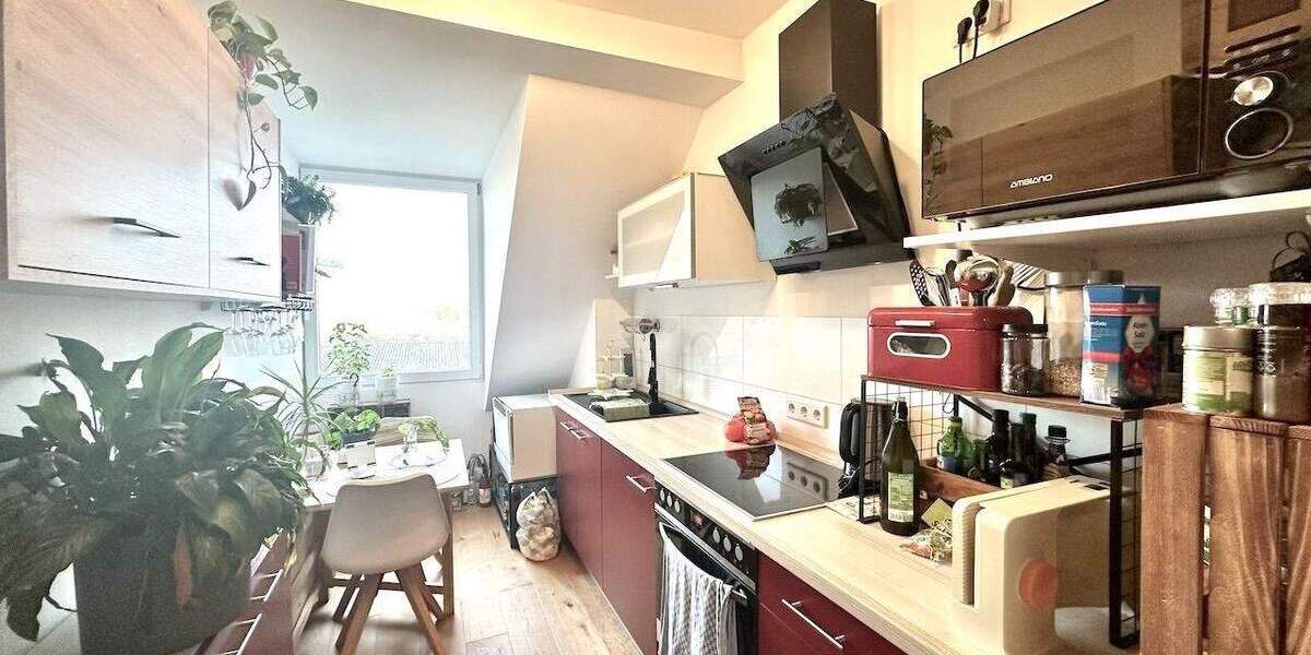 Mehrfamilienhaus, Wohnhaus Düsseldorf Heerdt - 6 Zimmer, 165 m&sup2;, 889.000&euro; | Angebot:24555516