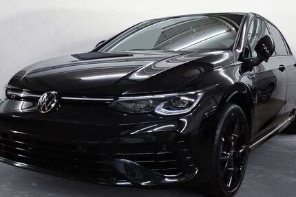 VW Golf 10.950 km 45.890 &euro; Hilden 40721