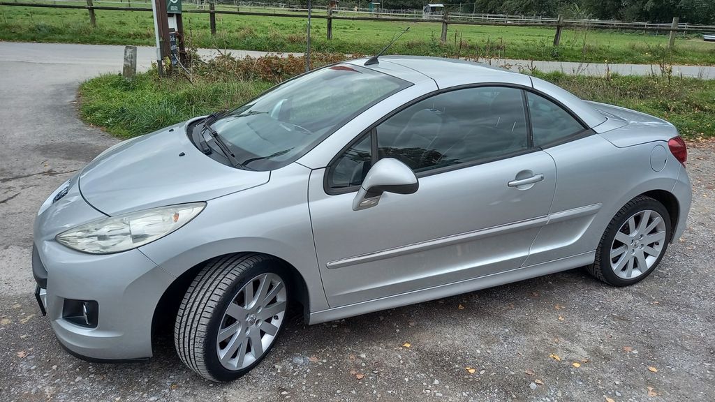Peugeot 207 71.000 km 5.950 € Hilden 40724