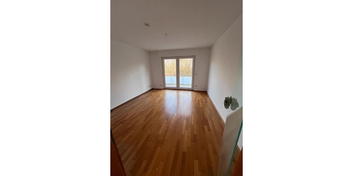 Etagenwohnung Halver - 4 Zimmer, 119 m&sup2;, 810&euro; | Angebot:24827694