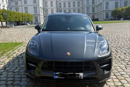 Porsche Macan 88.300 km 53.900 &euro; Bergisch Gladbach 51465