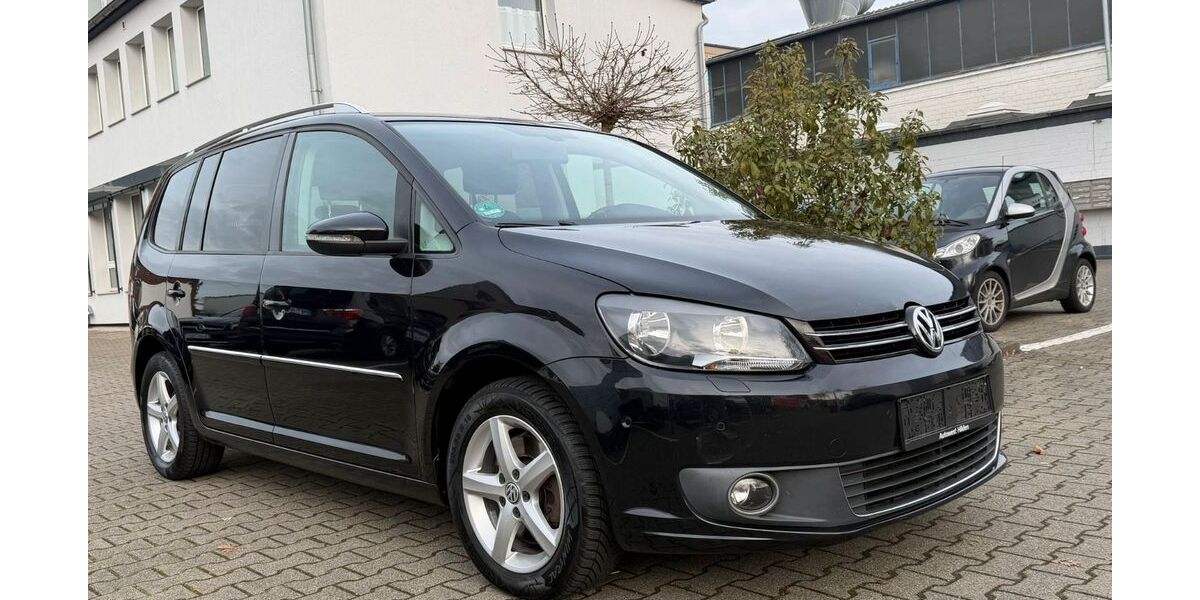 VW Touran 164.858 km 9.490 &euro; Hilden 40721