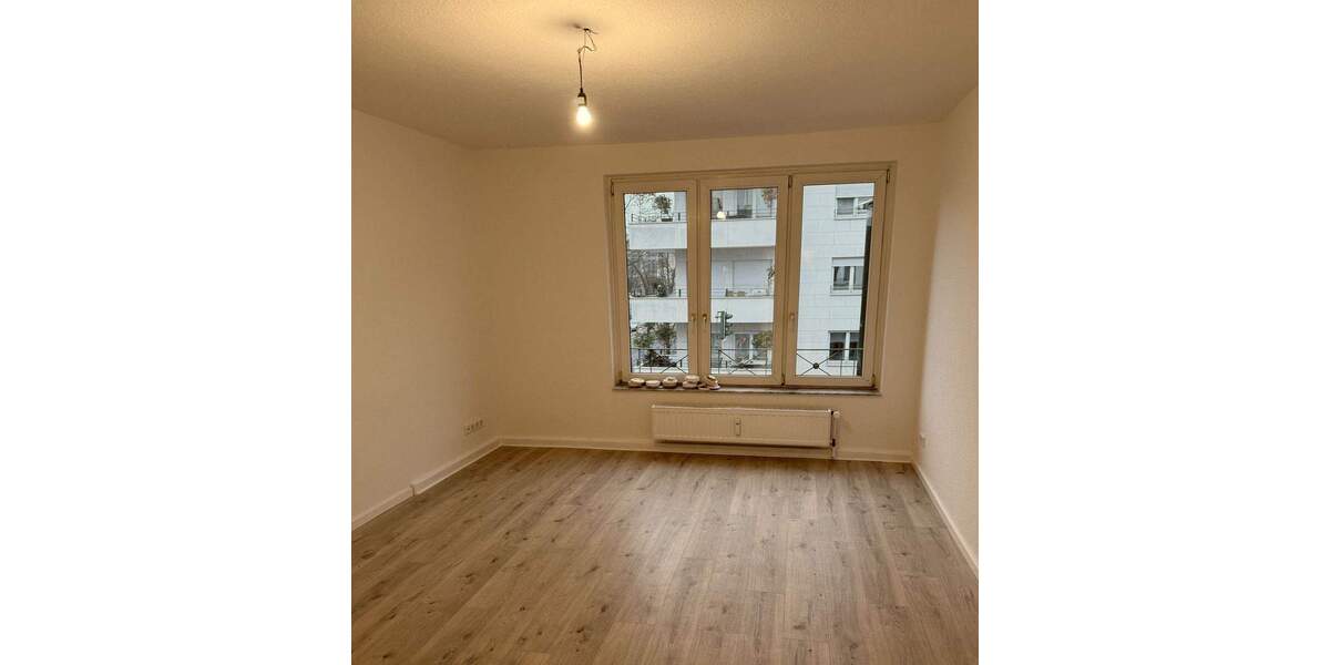 Etagenwohnung Düsseldorf Pempelfort - 4 Zimmer, 87 m&sup2;, 1.070&euro; | Angebot:24775545