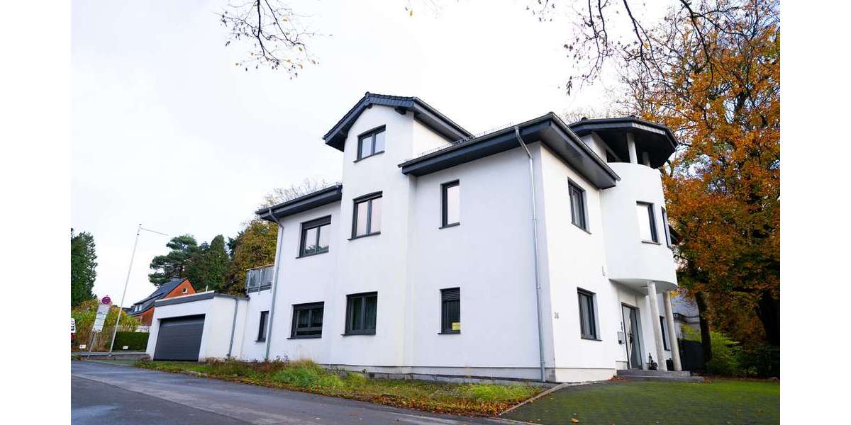 Einfamilienhaus Solingen Wald - 7 Zimmer, 382 m&sup2;, 1.280.000&euro; | Angebot:24880629