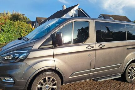 Ford Tourneo Custom 85.000 km 33.900 € Rösrath 51503