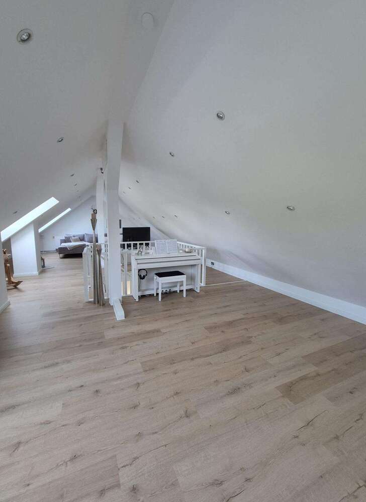Wohnung zum Mieten in Leichlingen 1.800 € 156 m²