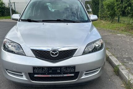 Mazda 2 61.510 km 4.499 &euro; Düsseldorf 40231