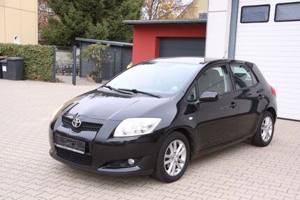 Toyota Auris 182.200 km 4.700 € Velbert 42549