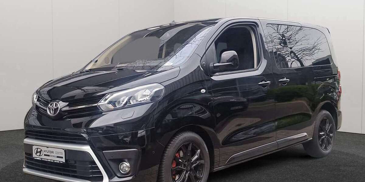 Toyota Proace 68.000 km 30.990 € Düsseldorf 40233