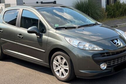 Peugeot 207 99.960 km 4.500 &euro; Leverkusen 51377