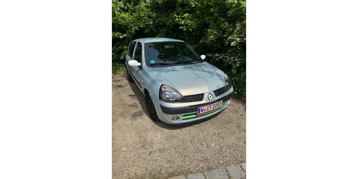 Renault Clio 213.000 km 650 &euro; Wuppertal 42369