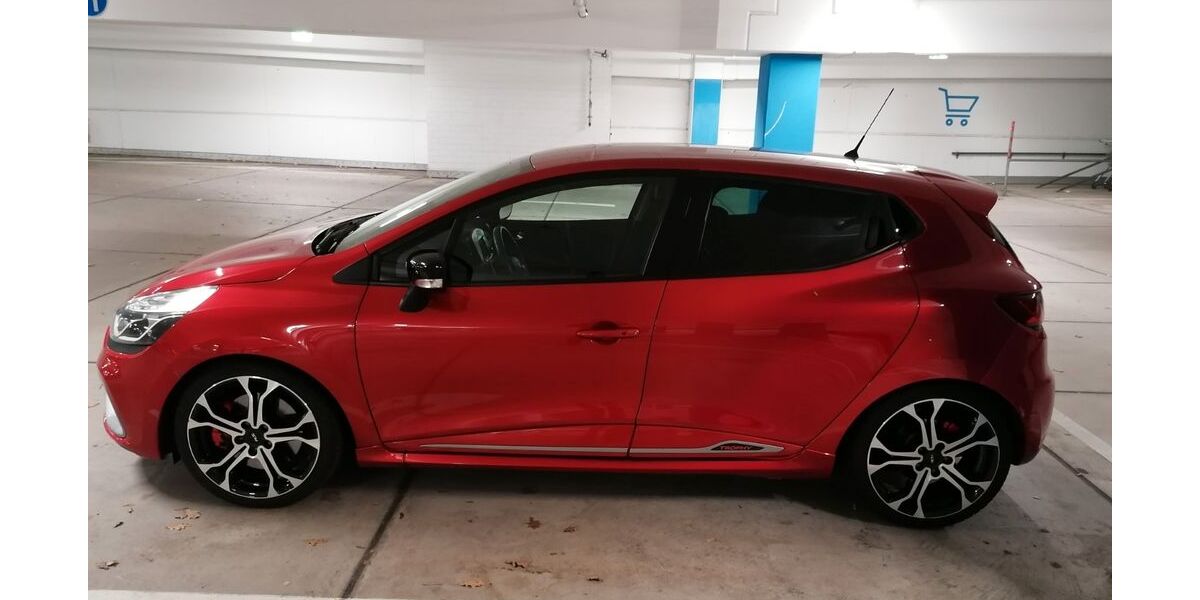 Renault Clio 95.500 km 22.499 &euro; Köln 50667