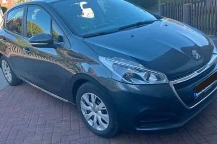 Peugeot 208 133.000 km 6.450 &euro; Köln 50677