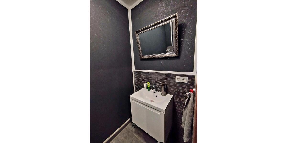 Einfamilienhaus Velbert - 5 Zimmer, 110 m&sup2;, 1.900&euro; | Angebot:24851142