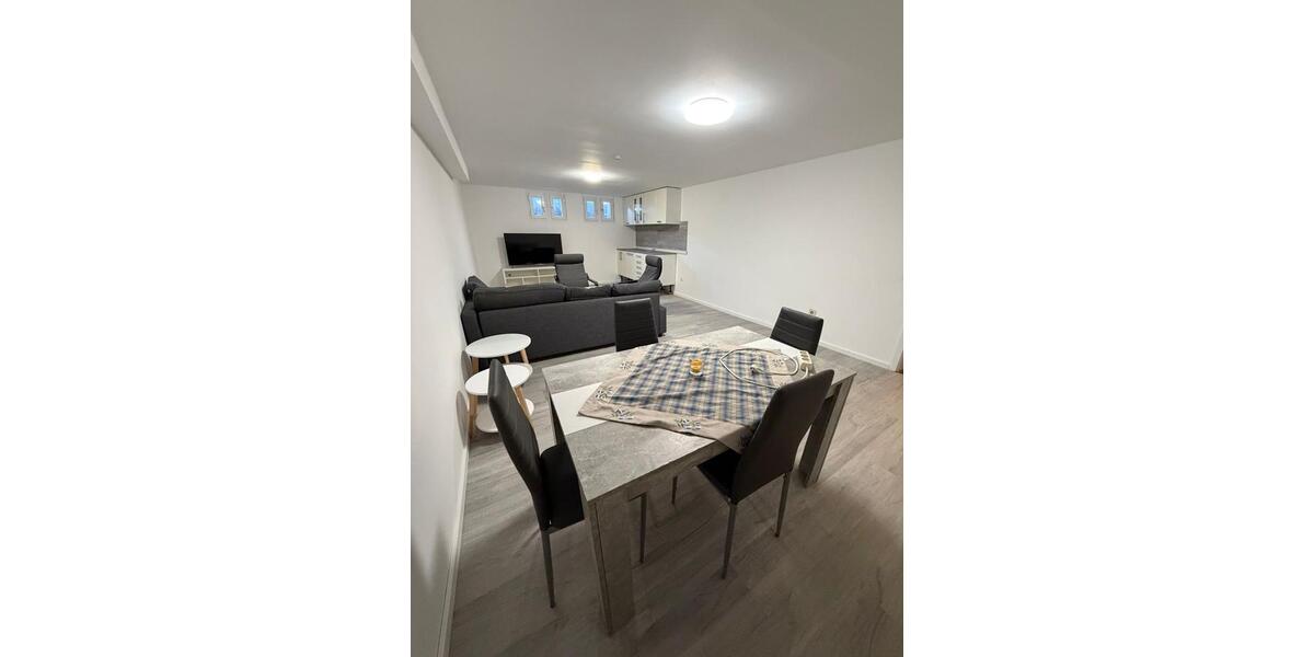 Erdgeschoßwohnung Leverkusen Bergisch Neukirchen - 7 Zimmer, 160 m&sup2;, 3.000&euro; | Angebot:25616673